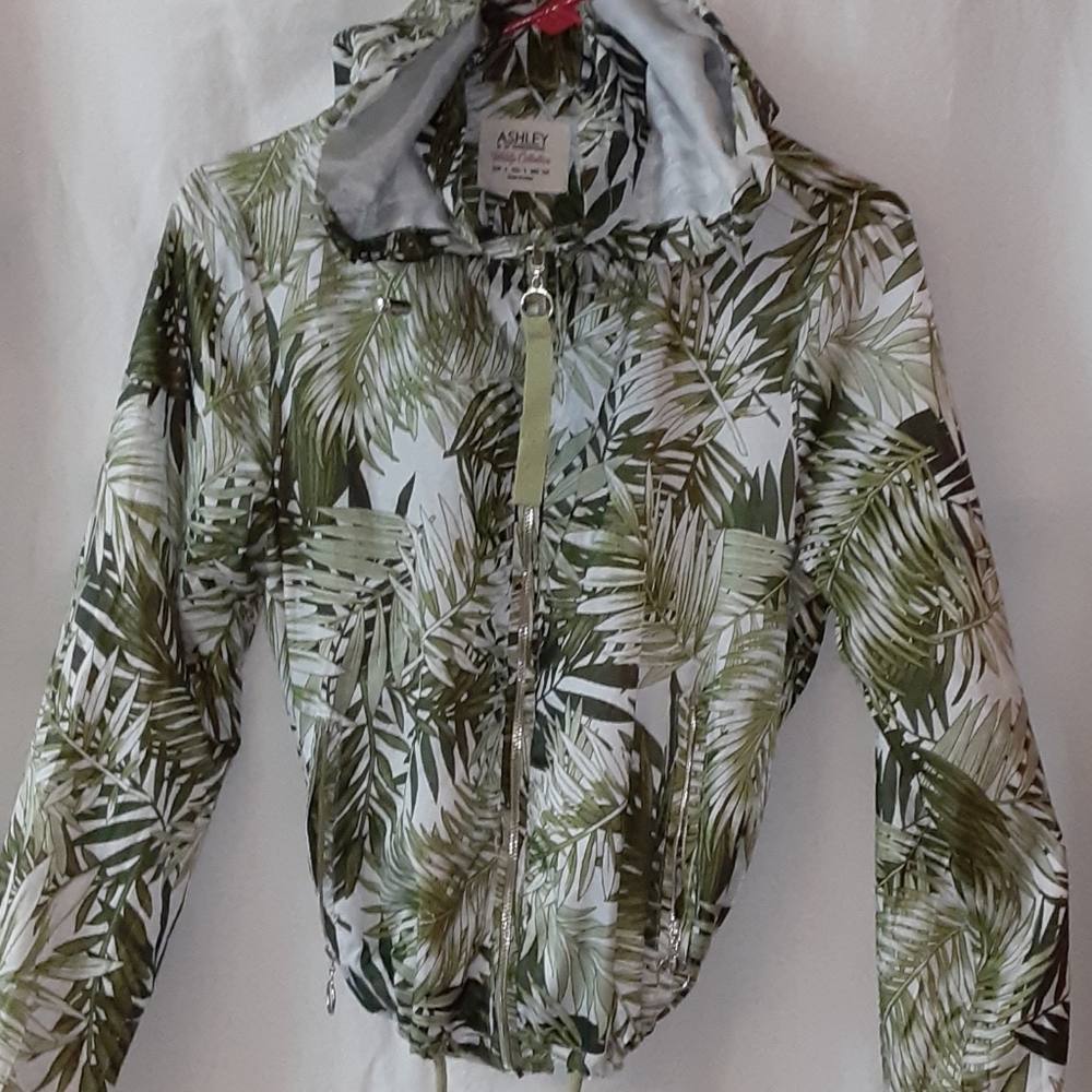 Light weight bomber jacket